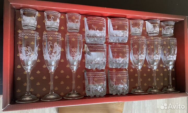 Набор бокалов