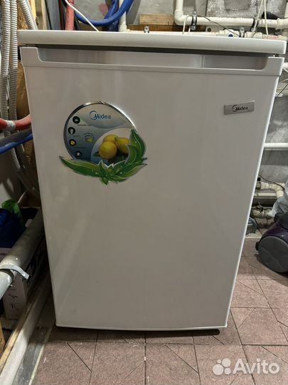 Морозильная камера Midea AS-108FN