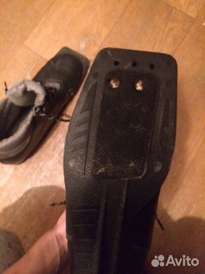 Лыжные ботинки