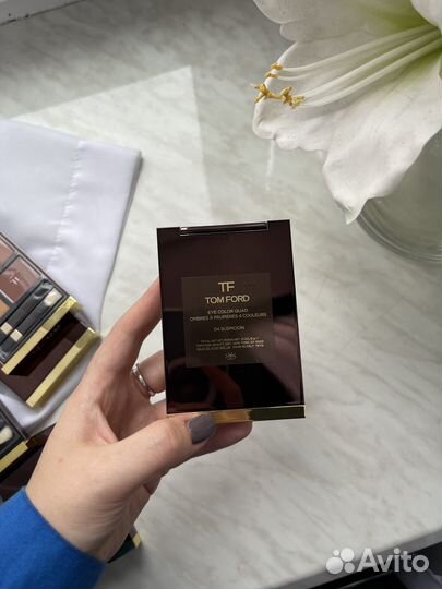 Тени для век Tom Ford 04 Suspicion