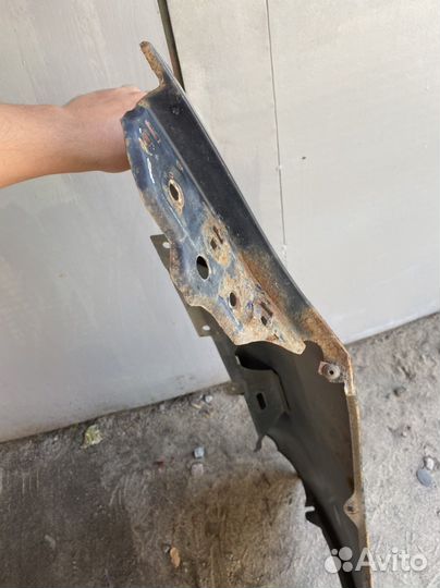 Крыло передние левое джетта 5