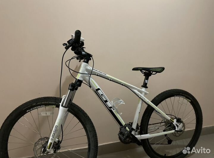 Велосипед GT avalanche