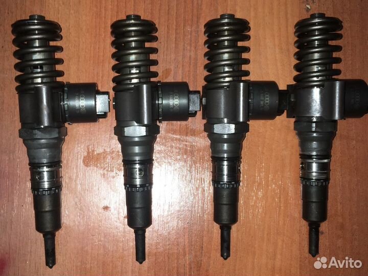 Насос-Форсунки 03G130073G 2.0TDI