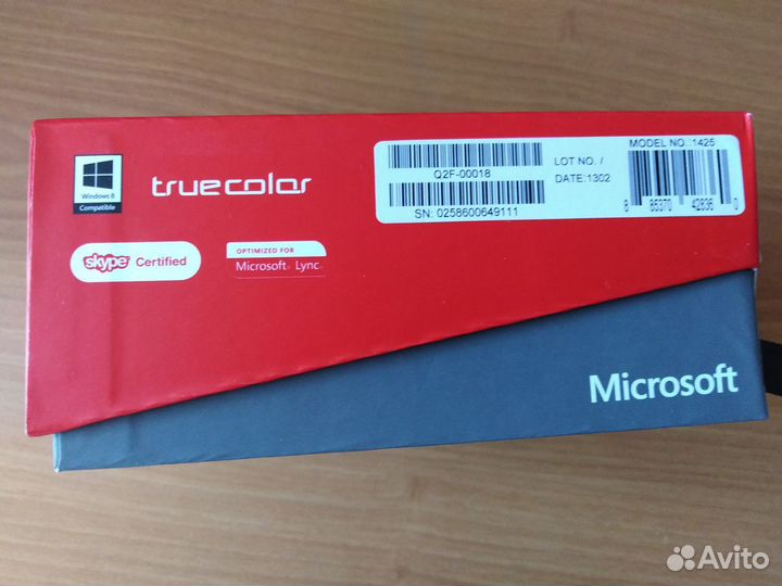 Веб-камера стримкамера Microsoft LifeCam q2f-00018