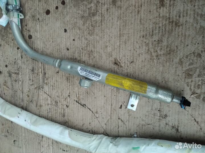 Шторка безопасности правая пежо 307