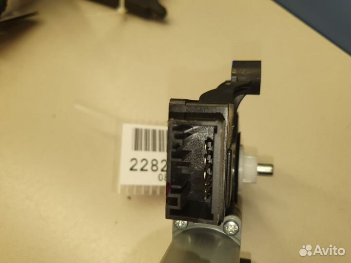 Моторчик стеклоподъёмника передний левый BMW 3 G20