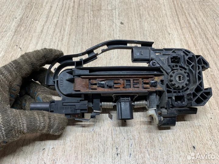 Передняя Левая Наружняя Ручка Audi A6 C6