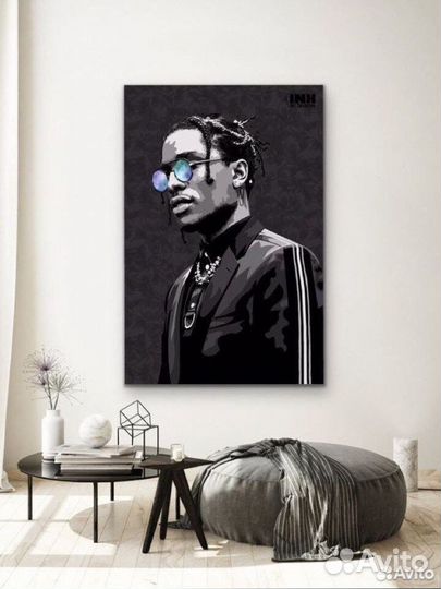 Декоративная картина со звездой