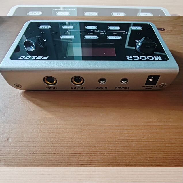 Mooer PE100: гитарный процессор