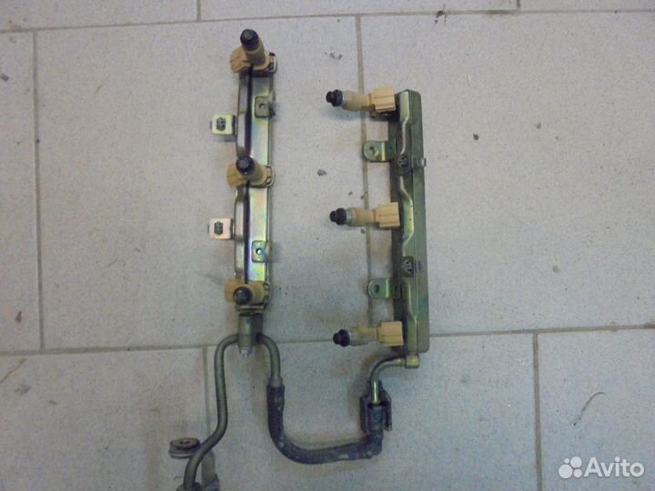 Elysion RR3 3 литра 2005 г Форсунка топливная б/у