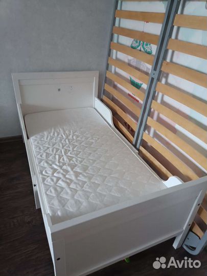Детская кровать IKEA с матрасом