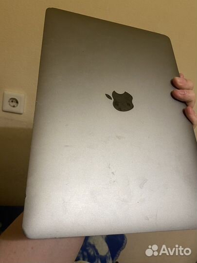 Macbook pro 13 2017 i7 3.5 ghz 16gb. 256gb