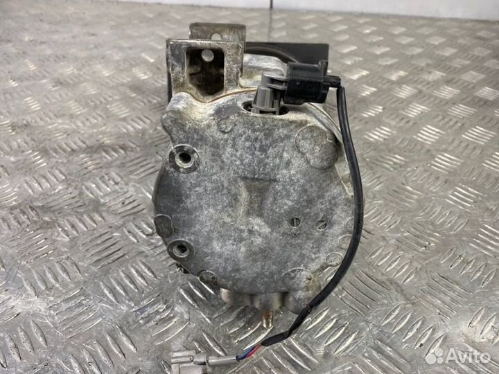 Компрессор кондиционера Nissan X-Trail T30 QR20DE