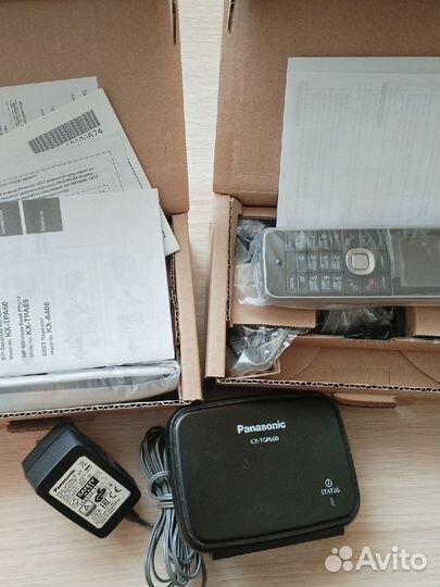 База Panasonic KX-TGP600 + 2 SIP KX-TGP600RU