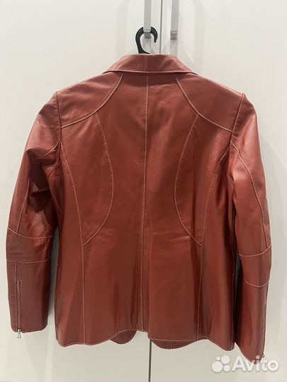 Кожаная куртка Италия