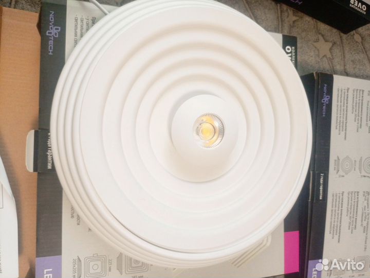 Светильник накладной светодиодный