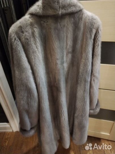 Шуба натуральная из голубой норки