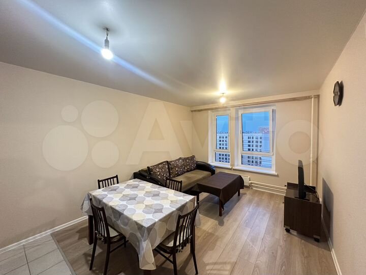 3-к. квартира, 90 м², 16/25 эт.