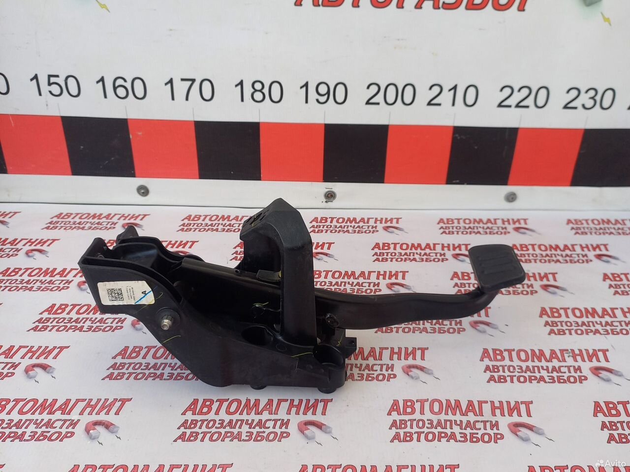 Педаль тормоза Форд Мустанг 6 14-23