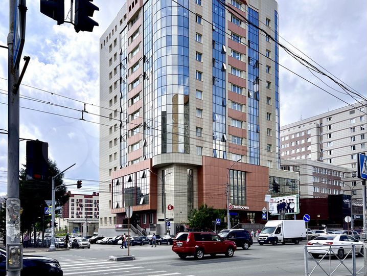 Надёжный габ. Первая линия улицы Фрунзе, 382 м²