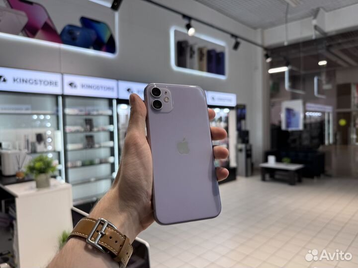 iPhone 11, 64 ГБ