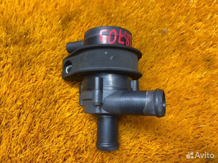 Помпа дополнительная Volkswagen Passat B7 caxa