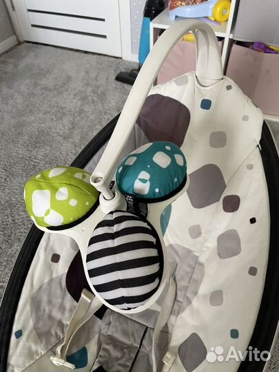 Электронная качель 4Moms MamaRoo