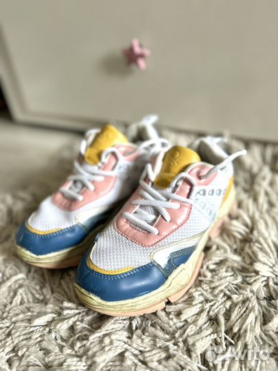 Кроссовки benetton р.38