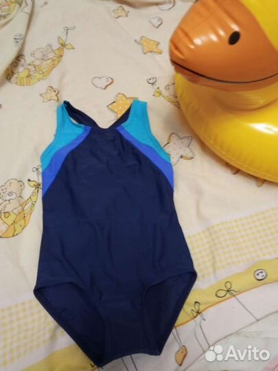 Купальник для бассейна новый 104-110(Германия)