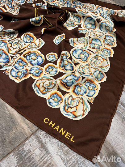 Шелковый платок шаль Chanel коричневый