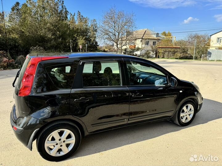 Nissan Note 1.6 AT, 2006, 240 000 км