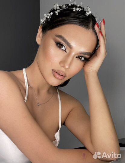 Макияж (визажист) укладки прически гмр