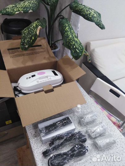 Новый робот мойщик окон