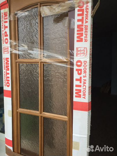 Двери дуб шпон новые с остеклением 600мм