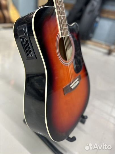 Электроакустическая гитара Caraya F631CEQ-BS