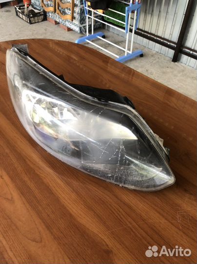 Фара ford focus 3