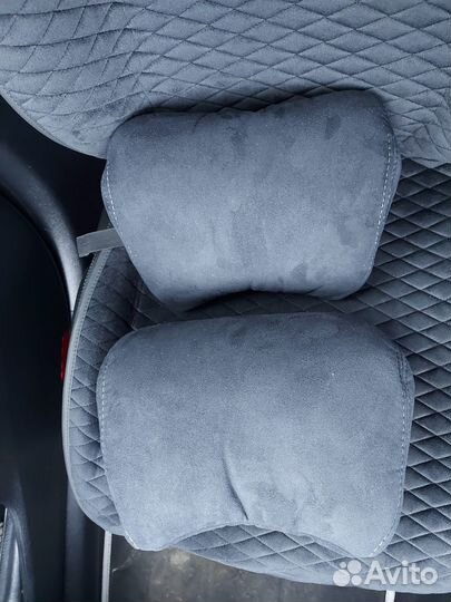 Автомобильная подушка под шею