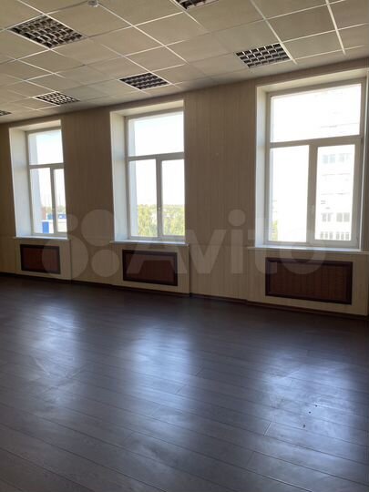 Офис, 636.7 м²