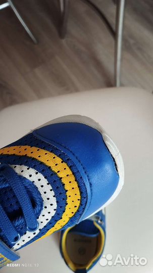 Кроссовки детские