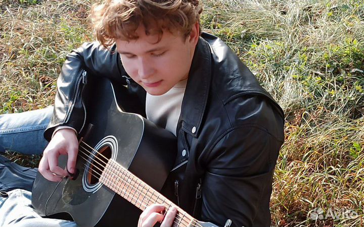 Преподаватель по гитаре