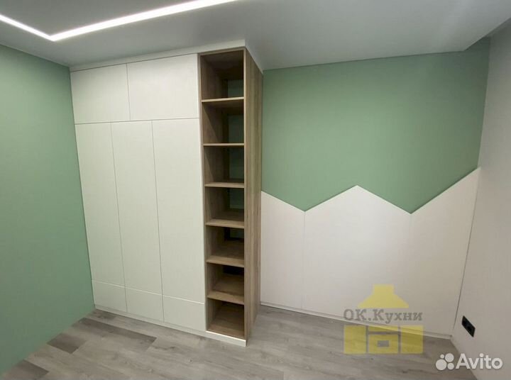 Шкаф распашной