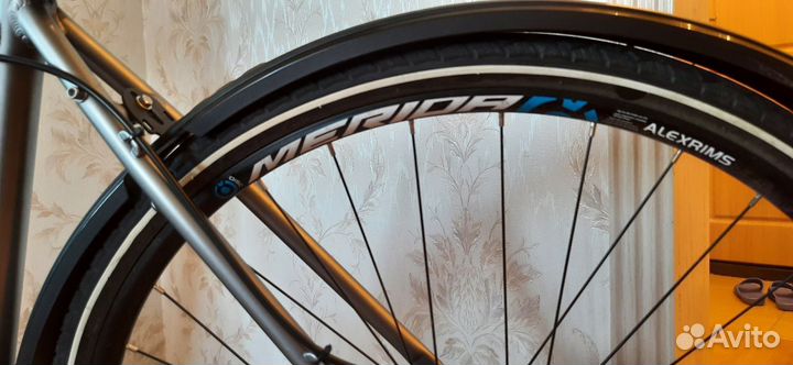 Велосипед гибридный Merida Crossway Striker L 20D