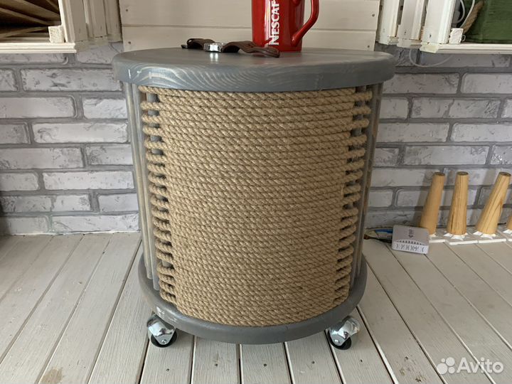 Журнальный столик-домик для кошки с когтеточкой