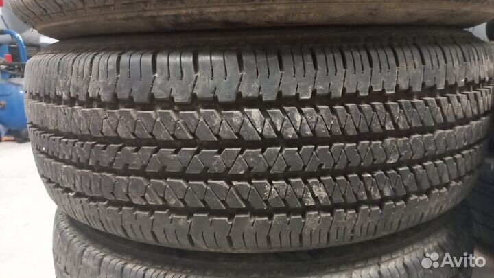 Bridgestone Dueler H/T 245/65 R17