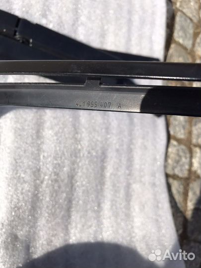 Продам Поводок стеклоочистителя переднего