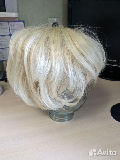 Парик блонд короткий с челкой