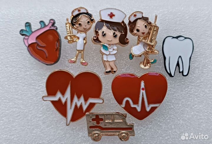 Значок брошь медицинский для врача новый