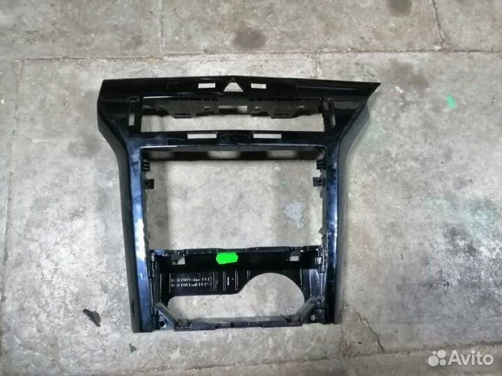 Рамка магнитолы Opel Astra H