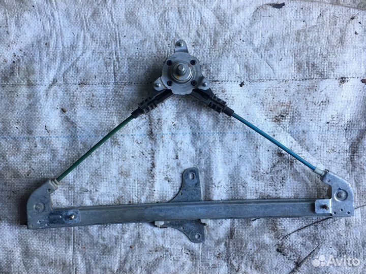 Стеклоподъемник задний Opel Agila A