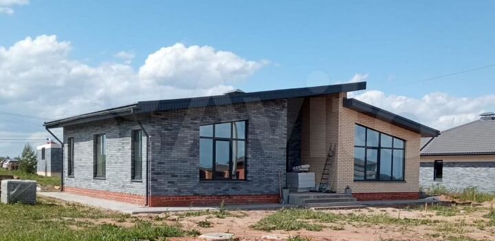 Коттедж 114 м² на участке 11 сот.